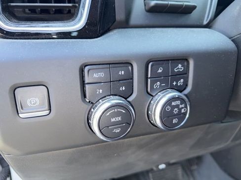 Used 2023 GMC Sierra 1500 Denali Ultimate image 42