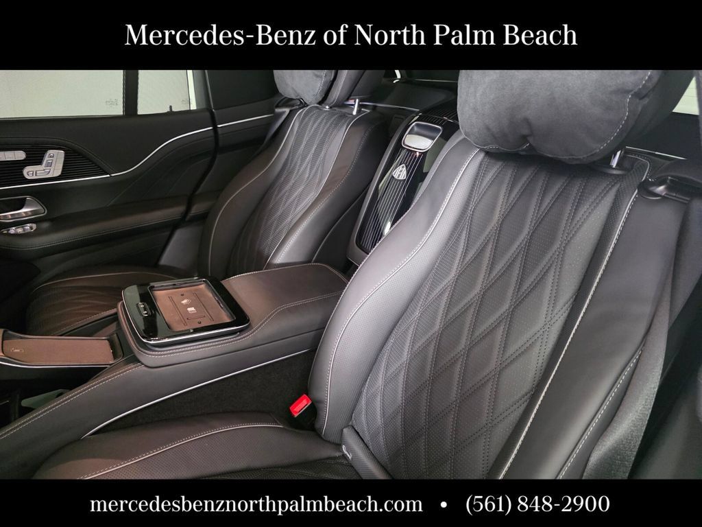 Certified 2025 Mercedes-Benz Maybach GLS 600 4MATIC image 16