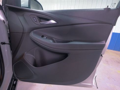 Used 2024 Buick Encore GX Sport Touring image 16