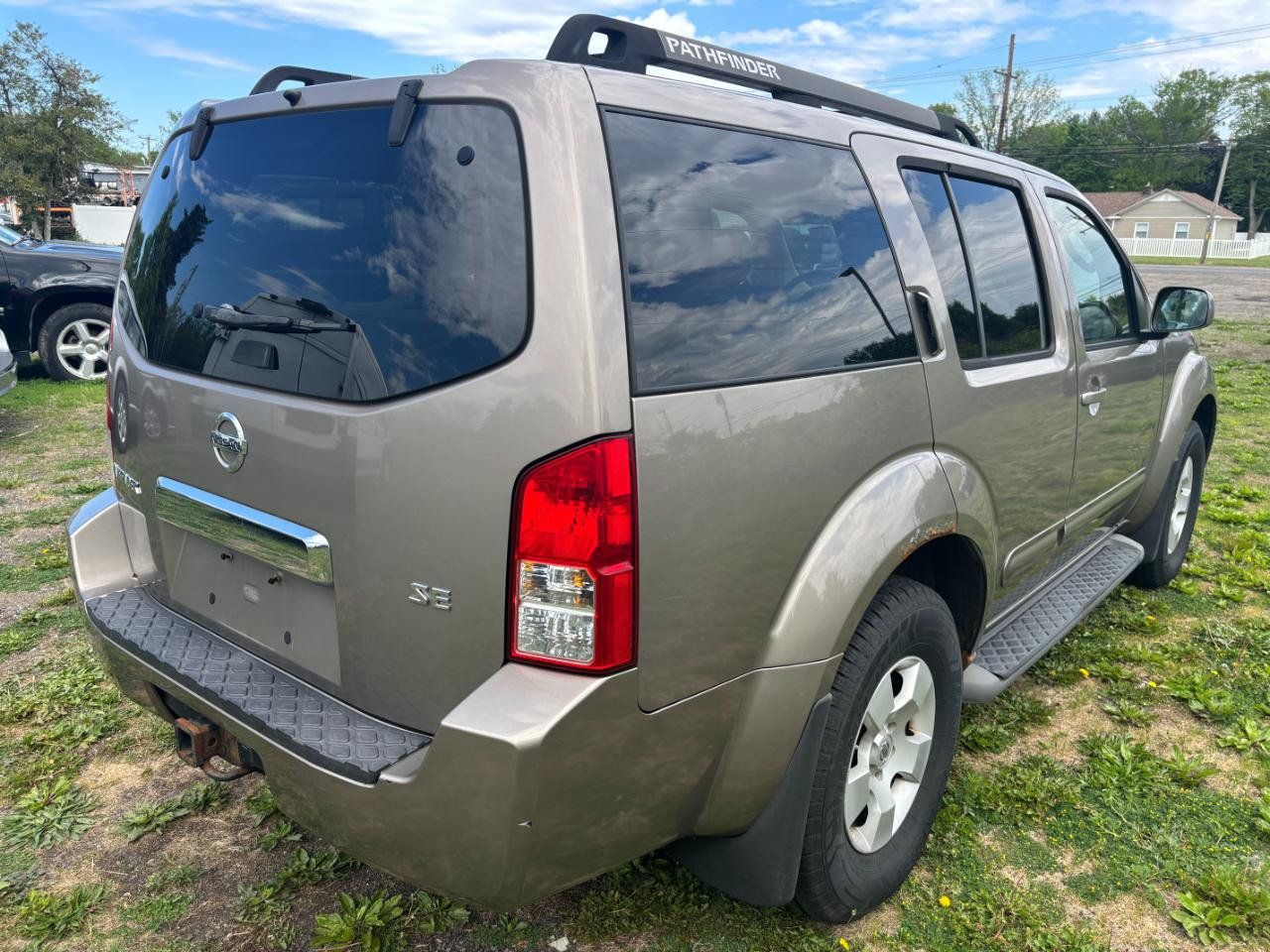Used 2007 Nissan Pathfinder SE w/ SE Premium Pkg AWD/4WD image 5