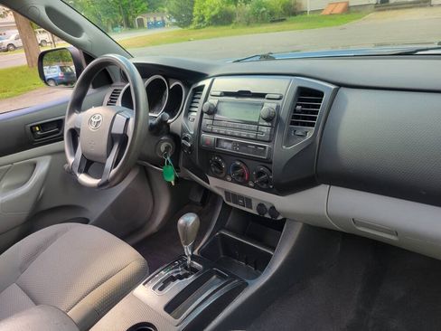 Used 2012 Toyota Tacoma 4x4 Regular Cab image 13