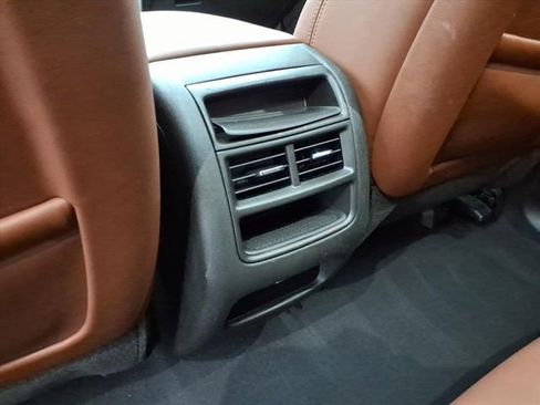 Certified 2023 Cadillac XT5 Premium Luxury image 19