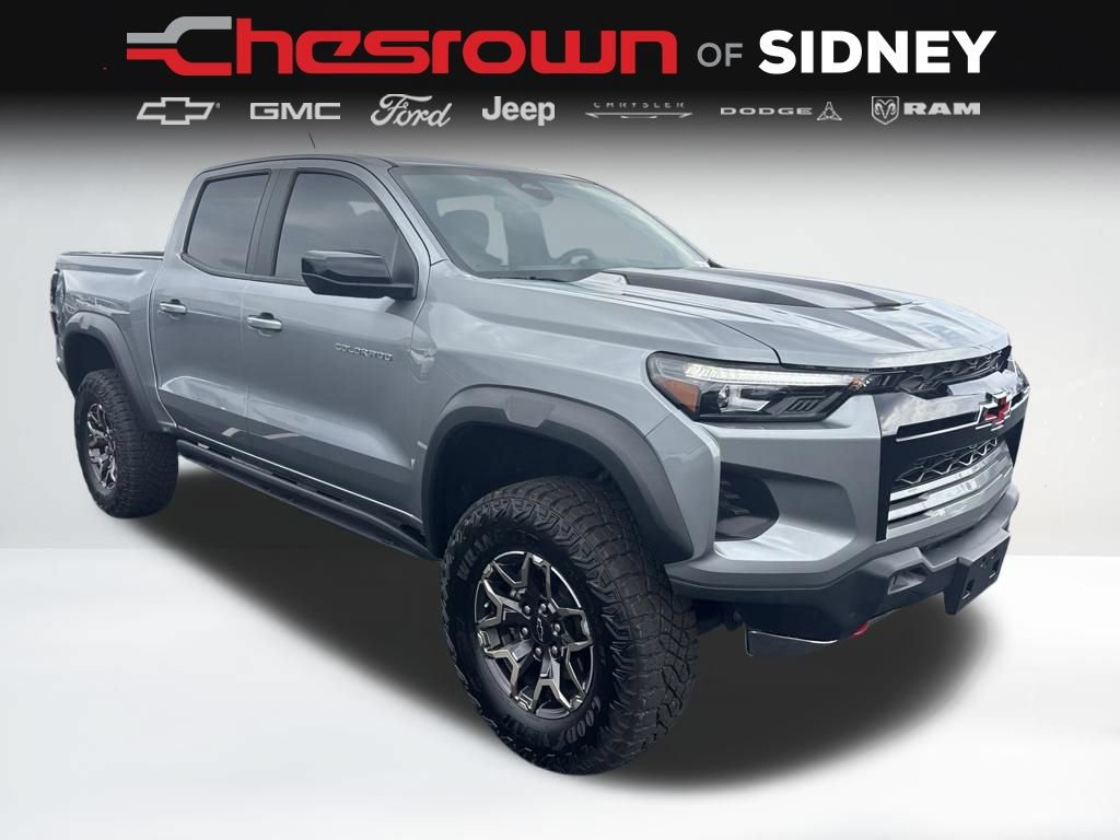 Used 2025 Chevrolet Colorado ZR2 AWD/4WD image 7