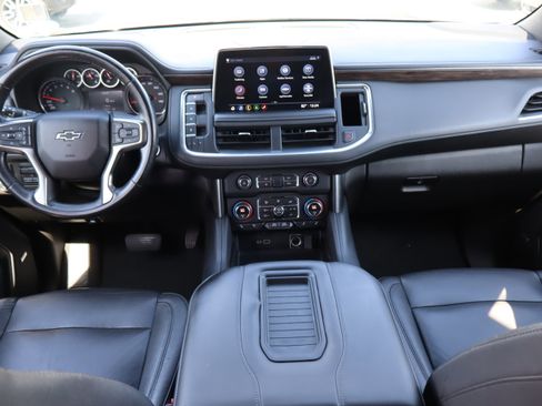 Used 2021 Chevrolet Suburban Z71 w/ Z71 Signature Package image 17