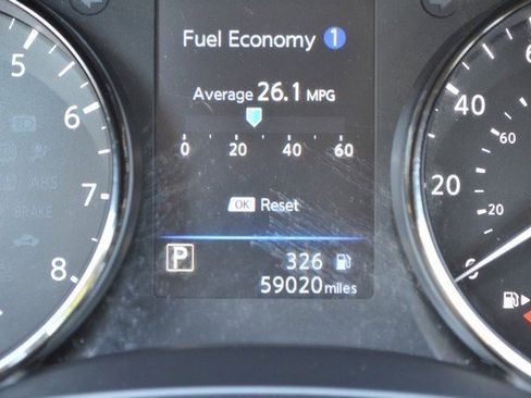 Used 2022 Nissan Rogue Sport SV w/ Technology Package image 18