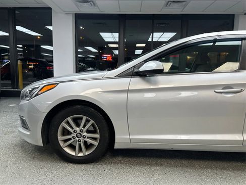 Used 2017 Hyundai Sonata SE FWD image 23