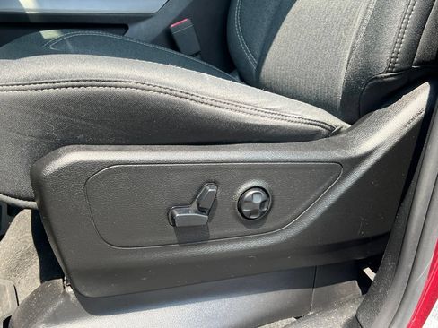 Used 2020 RAM 1500 Big Horn AWD/4WD image 12