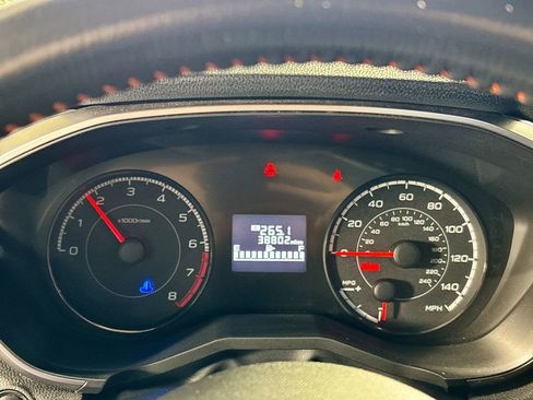 Used 2018 Subaru Crosstrek 2.0i Premium image 14