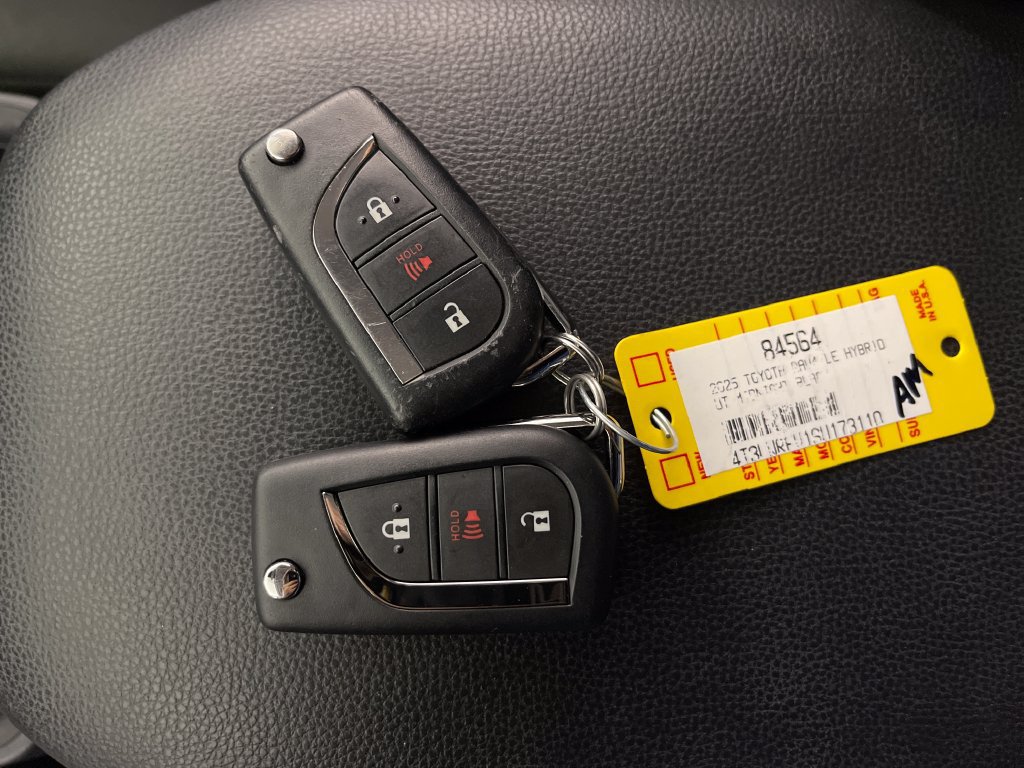 Certified 2025 Toyota RAV4 LE AWD/4WD image 24