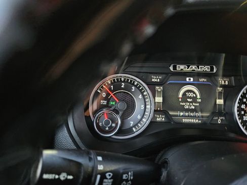Used 2019 RAM 1500 Laramie image 10