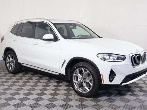 Used 2023 BMW X3 xDrive30i w/ Convenience Package AWD/4WD image 3