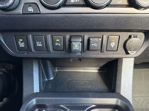 Used 2023 Toyota Tacoma TRD Sport w/ Advanced Technology Package AWD/4WD image 33