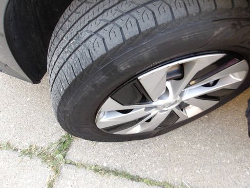 Used 2019 Nissan Altima 2.5 S FWD image 38