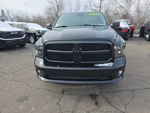 Used 2019 RAM 1500 Express w/ Express Value Package image 12
