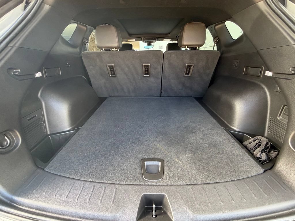 Used 2022 Chevrolet Blazer Premier w/ Enhanced Convenience Package AWD/4WD image 41