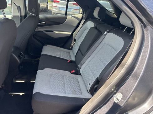 Used 2022 Chevrolet Equinox LT image 12