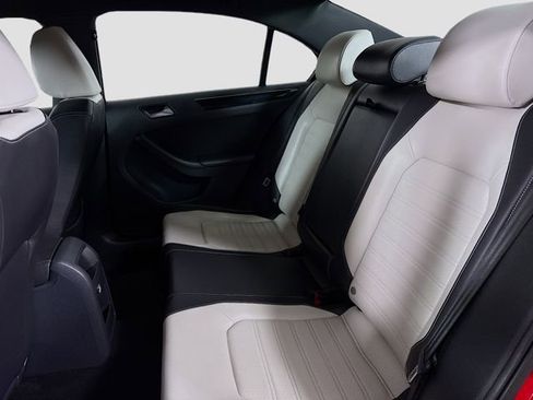 Used 2015 Volkswagen Jetta Sport image 23