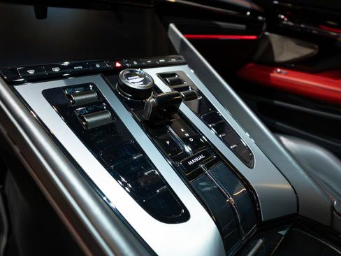 Used 2024 Aston Martin DB12 Coupe RWD image 13