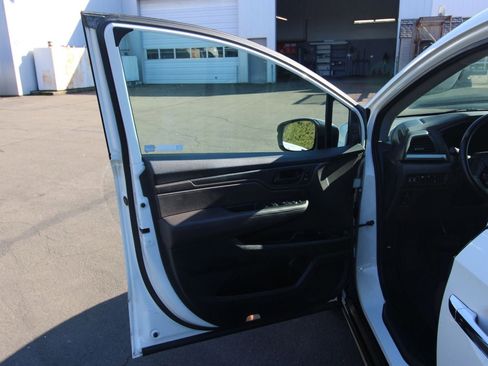 Used 2018 Honda Odyssey EX-L image 12