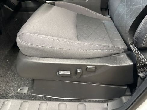 New 2026 Nissan Frontier SV w/ SV Convenience Package image 14