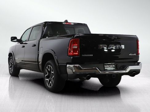 Used 2025 RAM 1500 Laramie AWD/4WD image 3