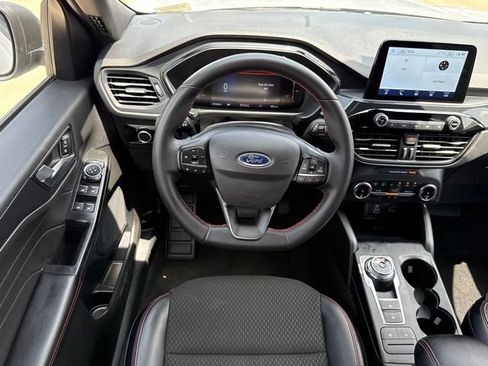 Used 2025 Ford Escape ST-Line FWD image 25