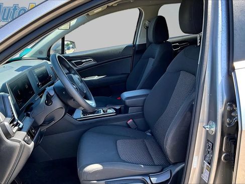 Used 2024 Kia Sportage LX AWD/4WD image 21