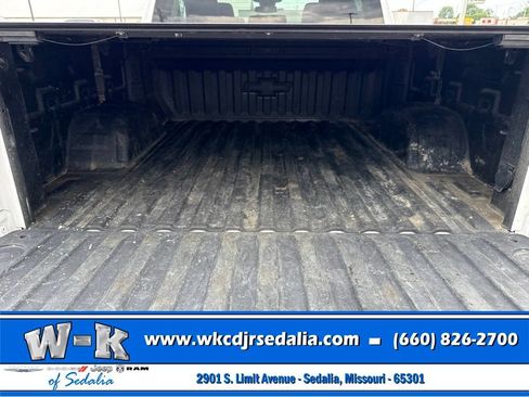 Used 2023 Chevrolet Silverado 1500 LTZ AWD/4WD image 11