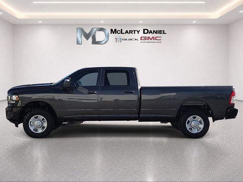Used 2024 RAM 2500 Tradesman AWD/4WD image 2