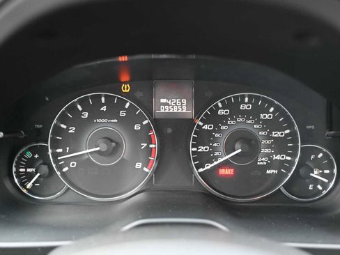 Used 2012 Subaru Outback 2.5i Premium AWD/4WD image 15