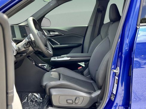 Used 2025 BMW X1 xDrive28i w/ Technology Package image 23