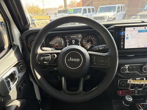 New 2026 Jeep Gladiator Rubicon w/ Steel Bumper Group image 23