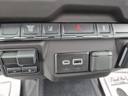New 2025 Chevrolet Silverado 3500 W/T w/ WT Convenience Package AWD/4WD image 23