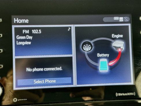 Used 2022 Toyota Prius XLE FWD image 25