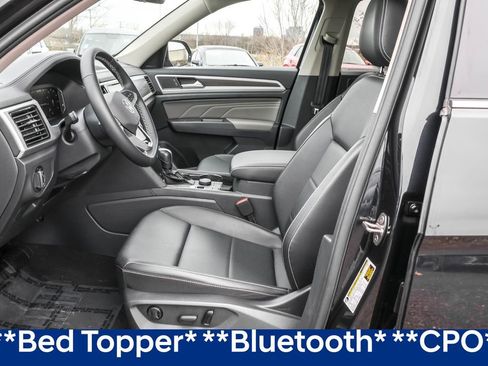 Used 2023 Volkswagen Atlas SE w/ Panoramic Sunroof Package image 6