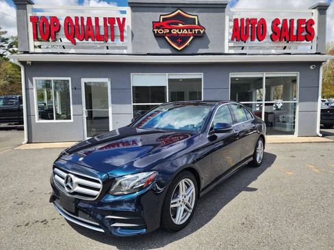 Used 2017 Mercedes-Benz E 300 4MATIC image 1