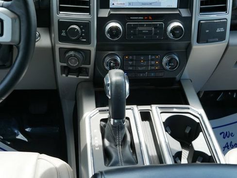 Used 2019 Ford F150 Lariat w/ Equipment Group 502A Luxury AWD/4WD image 10