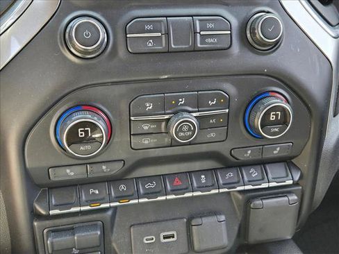 Used 2020 Chevrolet Silverado 1500 LT Trail Boss image 12