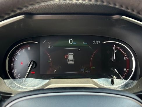 Used 2025 Toyota RAV4 XLE Premium image 17