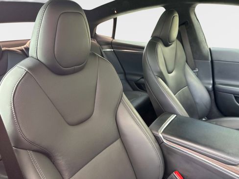 Used 2023 Tesla Model S image 23