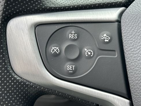 Used 2022 GMC Terrain SLE FWD image 24