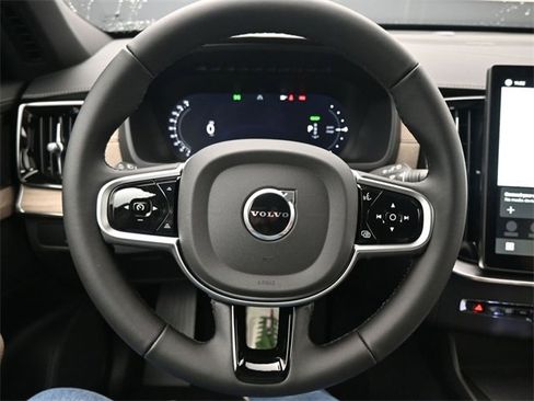 New 2026 Volvo XC90 T8 Plus image 25