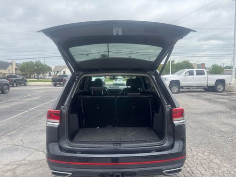 Used 2023 Volkswagen Atlas SE AWD/4WD image 5