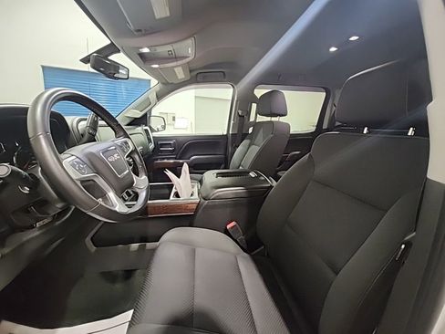 Used 2018 GMC Sierra 1500 SLE w/ Suspension Package, Off-Road AWD/4WD image 11