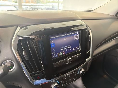 Certified 2021 Chevrolet Traverse LS AWD/4WD image 24