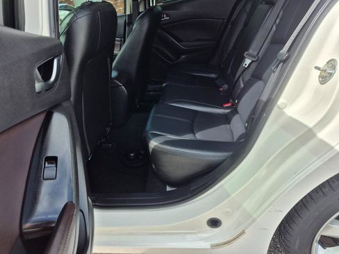 Used 2017 MAZDA MAZDA3 Touring FWD image 26
