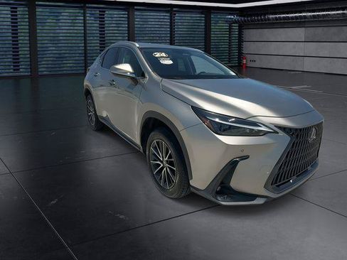 Certified 2024 Lexus NX 250 FWD w/ Towing Package (2000 Lbs) image 2