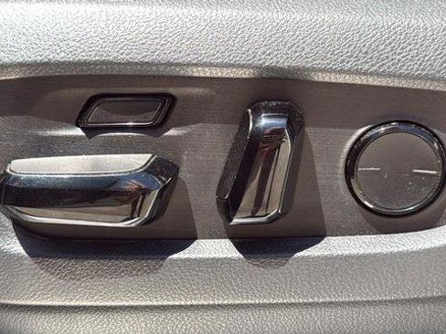 Used 2024 Lexus GX 550 AWD/4WD image 23