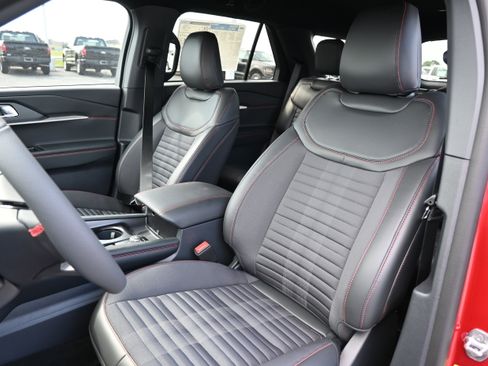 New 2026 Ford Explorer ST-Line RWD image 32