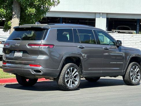 Used 2022 Jeep Grand Cherokee L Overland w/ Luxury Tech Group IV AWD/4WD image 4
